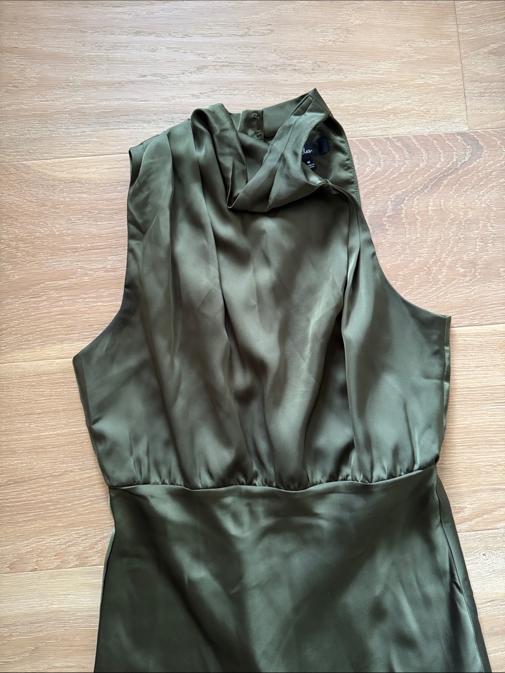 Lulu’s Satin Midi Dress - Picture 8 of 10